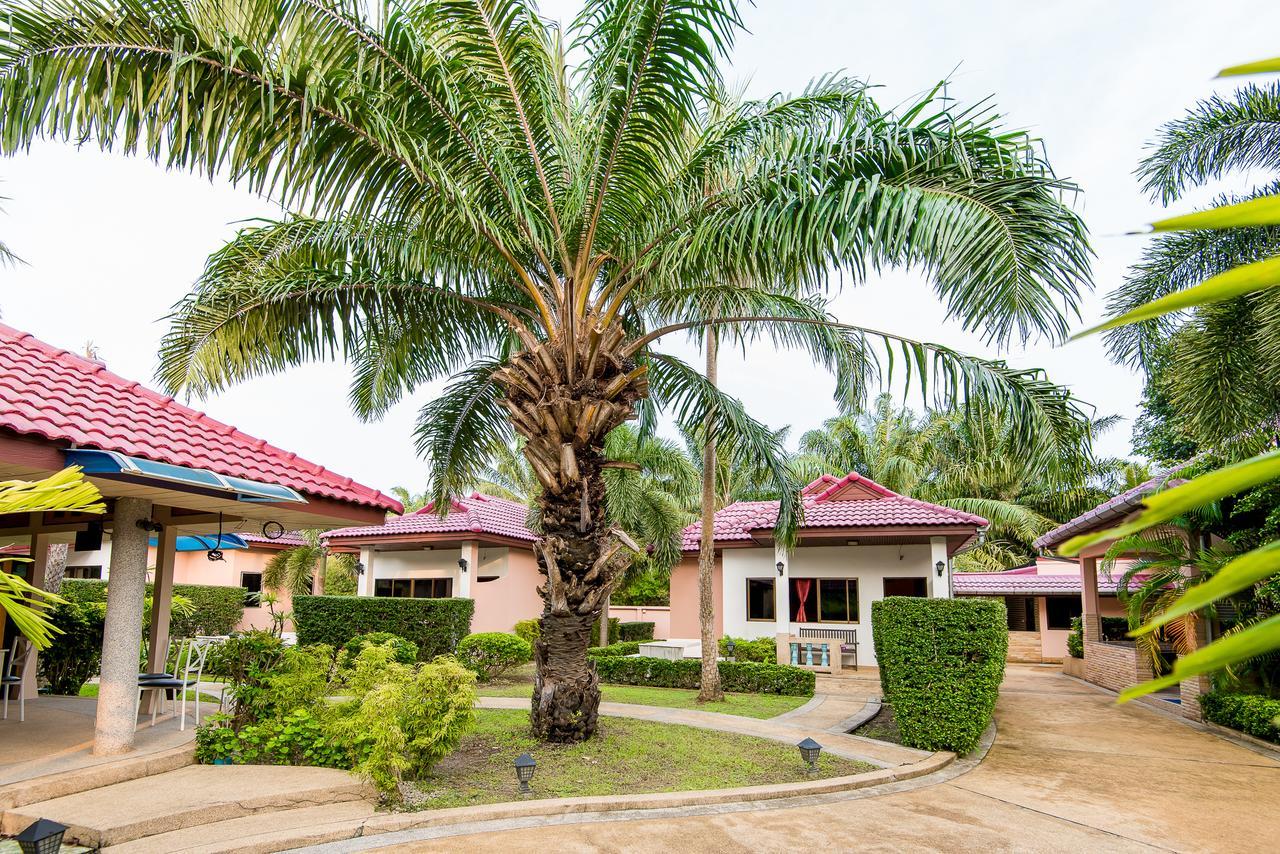 Tananza Resort & Homestay Phuket Nai Harn Exterior foto